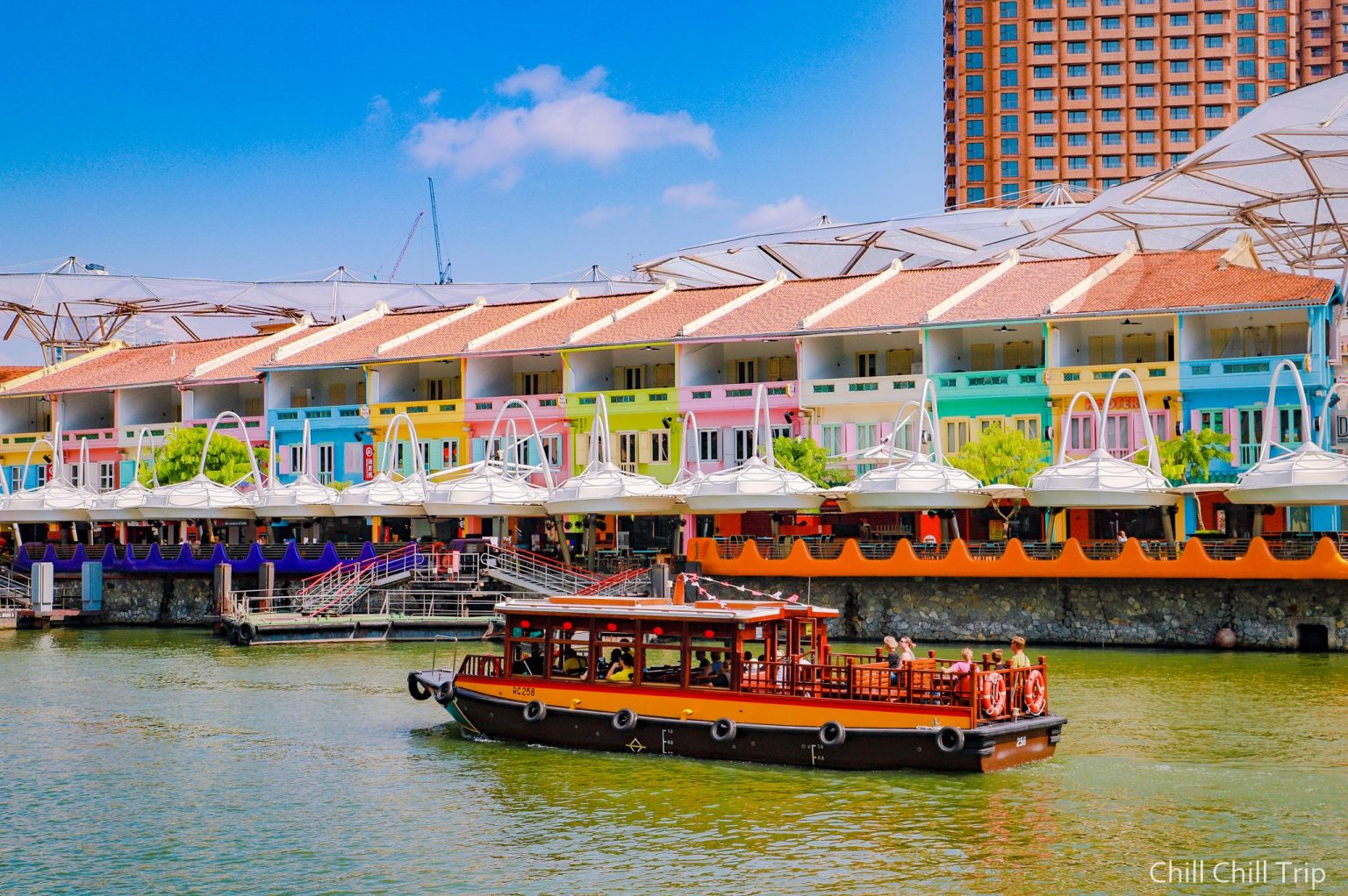 เที่ยวสิงคโปร์ คลาร์กคีย์ (Clarke Quay) ท่าเรือริมแม่น้ำประวัติศาสตร์