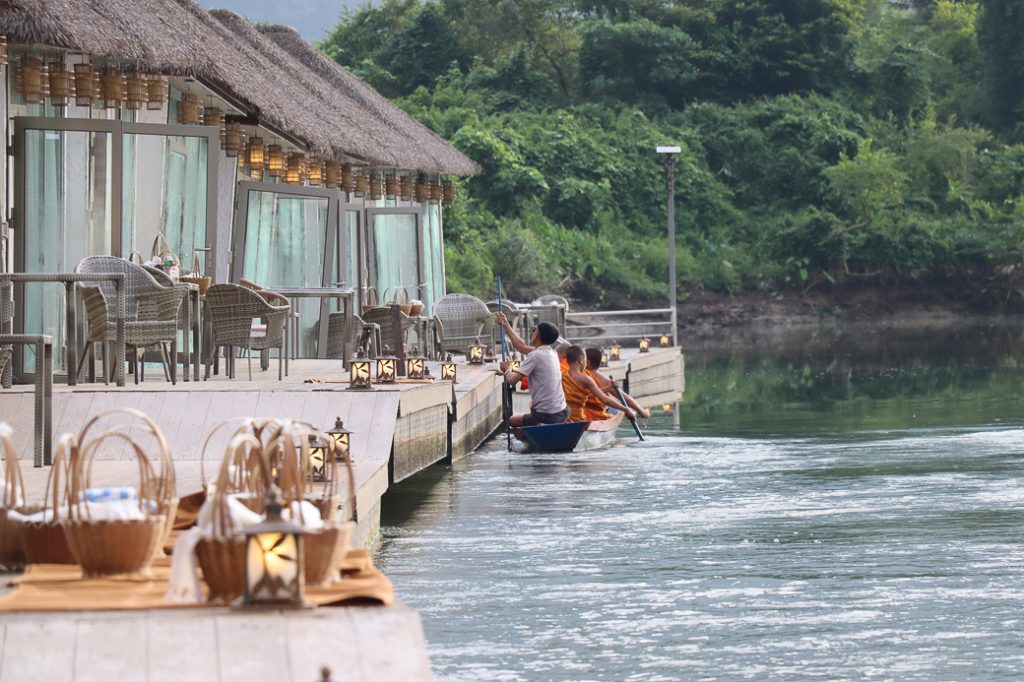 เช้าที่แสนสงบ กับภาพที่หาดูได้ยาก