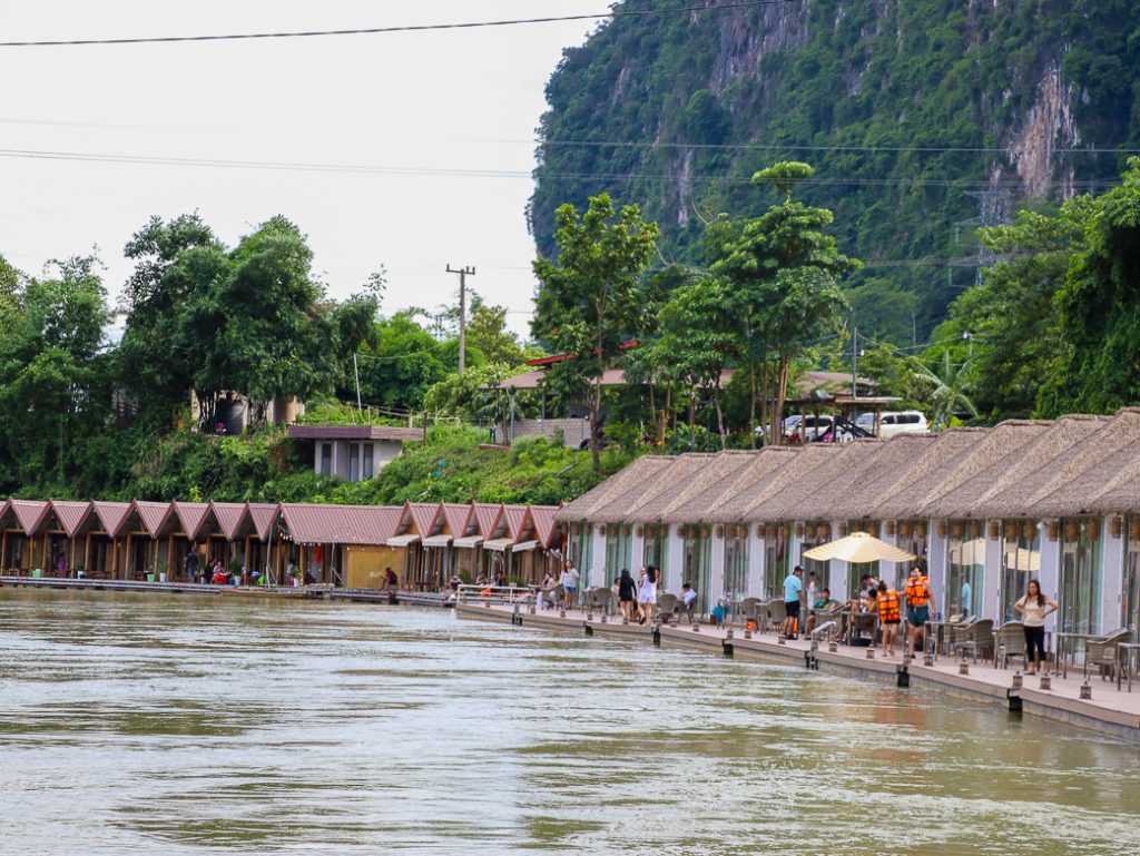 เรือนแพนาลี เมืองเฟือง