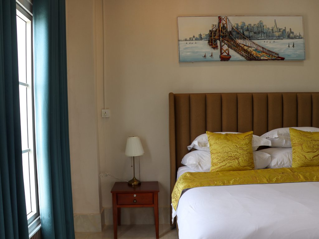 โรงแรม Ali Grand Hotel