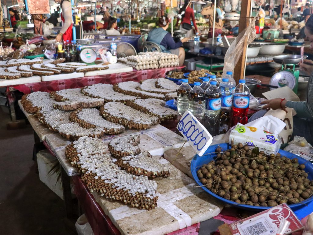 ตลาดเช้าเวียงจันทน์
